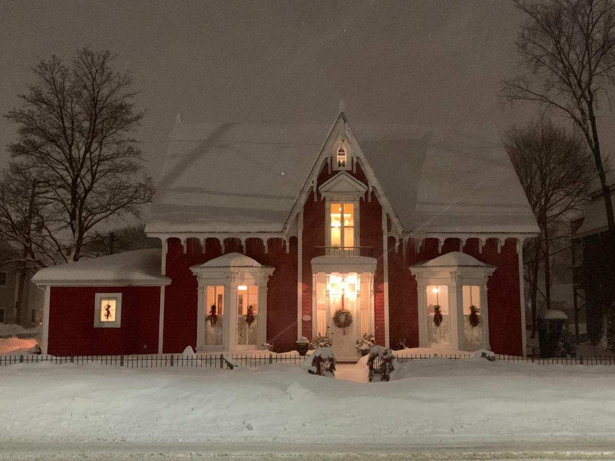 The Red House Fredericton Bed & Breakfast Luaran gambar