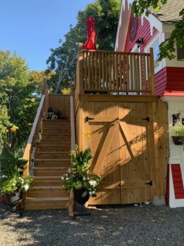 The Red House Fredericton Bed & Breakfast Luaran gambar