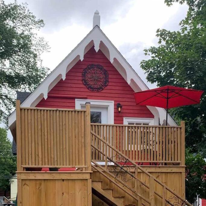 The Red House Fredericton Bed & Breakfast Luaran gambar