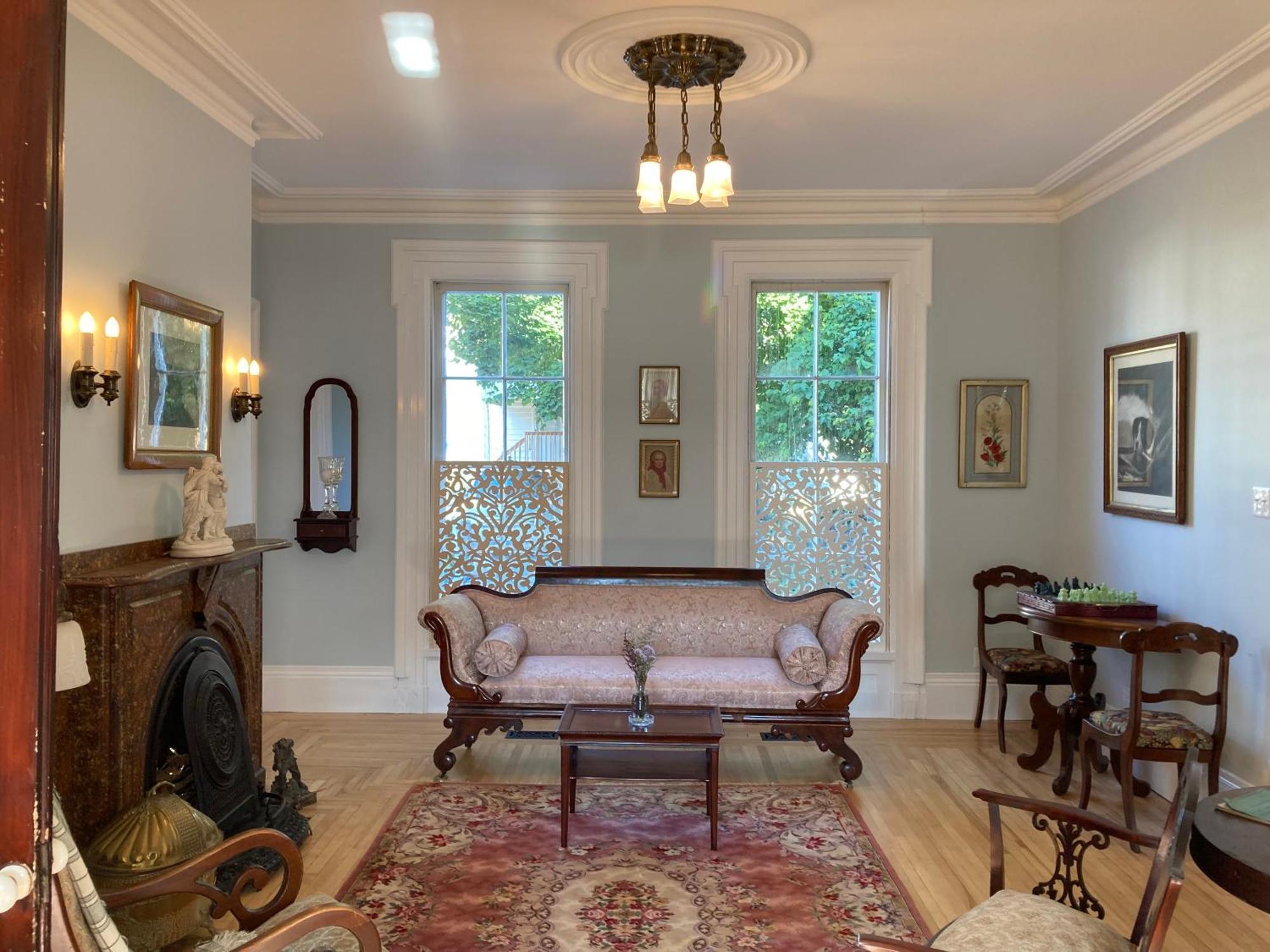 The Red House Fredericton Bed & Breakfast Luaran gambar