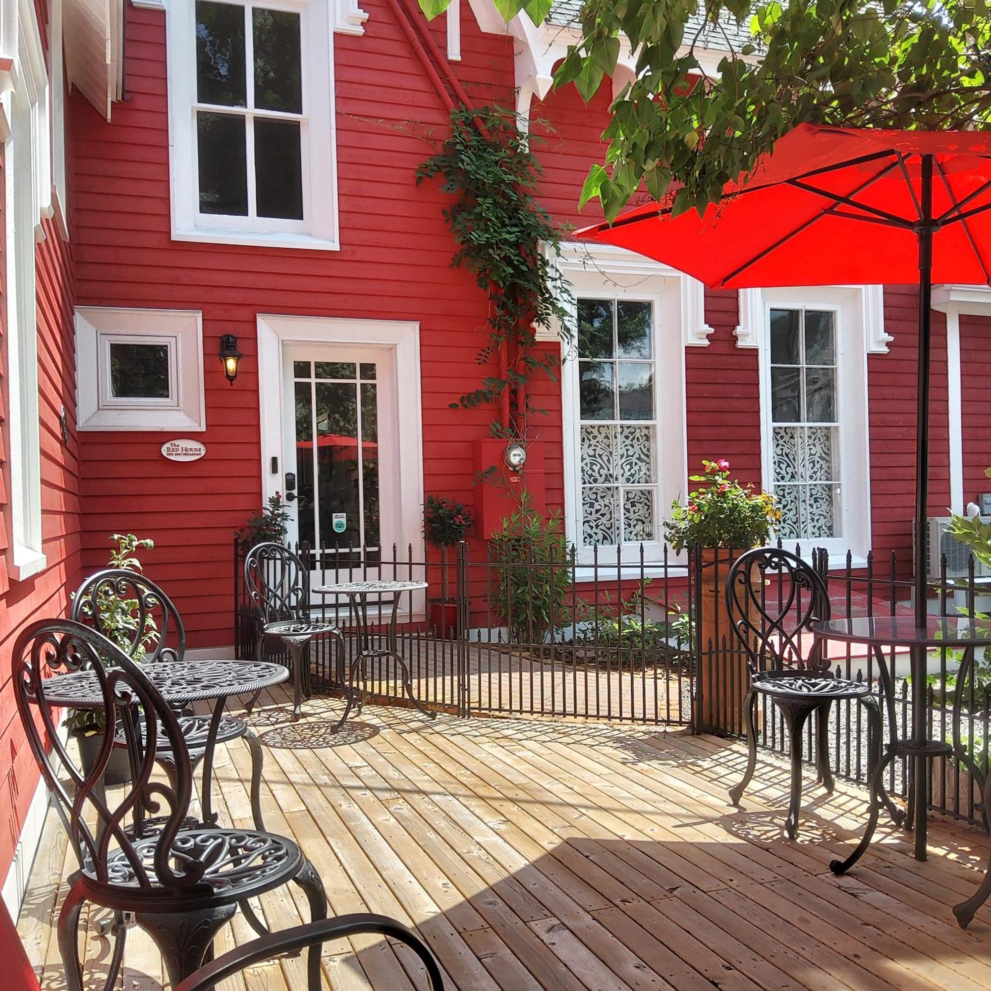 The Red House Fredericton Bed & Breakfast Luaran gambar